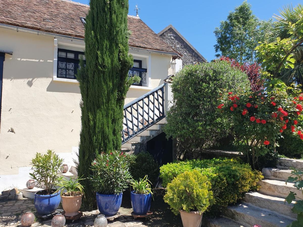 Les Glycines Bed and Breakfast Ury Εξωτερικό φωτογραφία